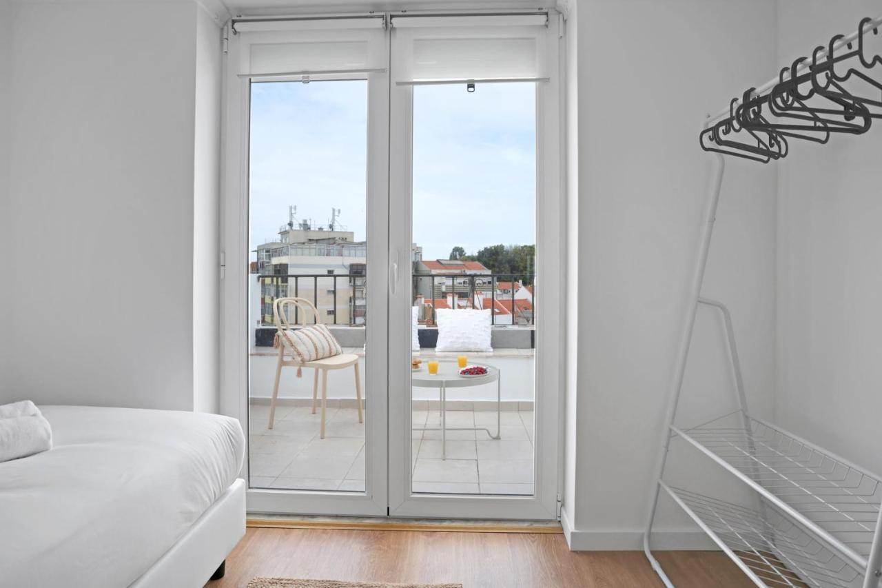 Sunny 2 Bedroom Apartment In Almada - Balconies With River View מראה חיצוני תמונה