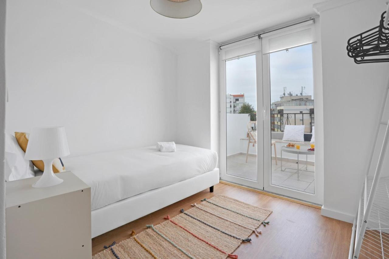 Sunny 2 Bedroom Apartment In Almada - Balconies With River View מראה חיצוני תמונה
